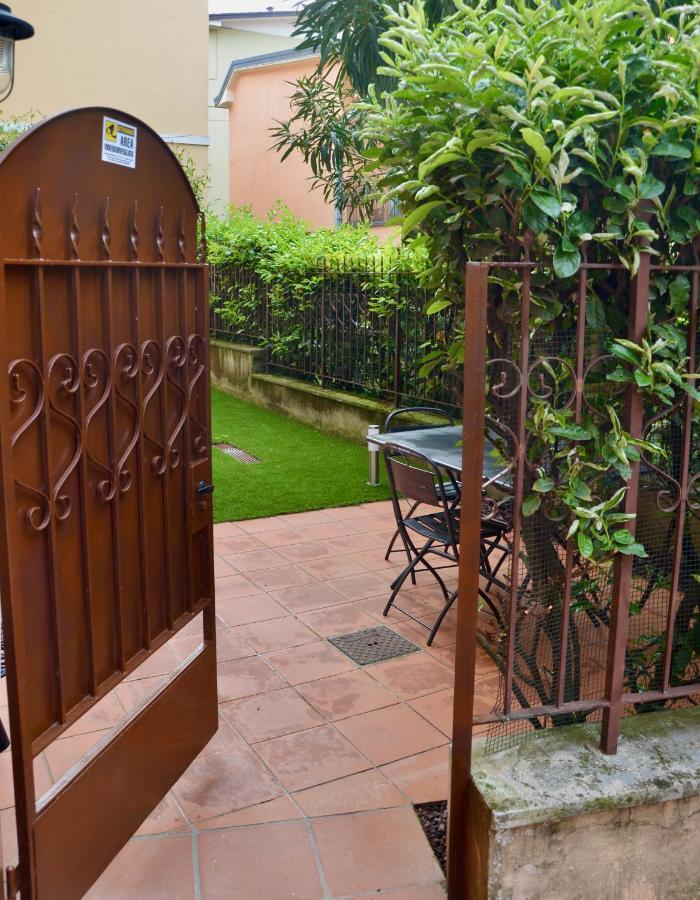 Duomo26 Boutique Apartment Desenzano del Garda Luaran gambar