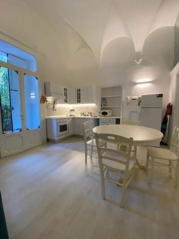 Duomo26 Boutique Apartment Desenzano del Garda Luaran gambar