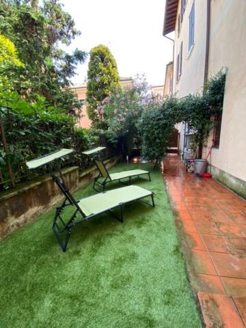 Duomo26 Boutique Apartment Desenzano del Garda Luaran gambar