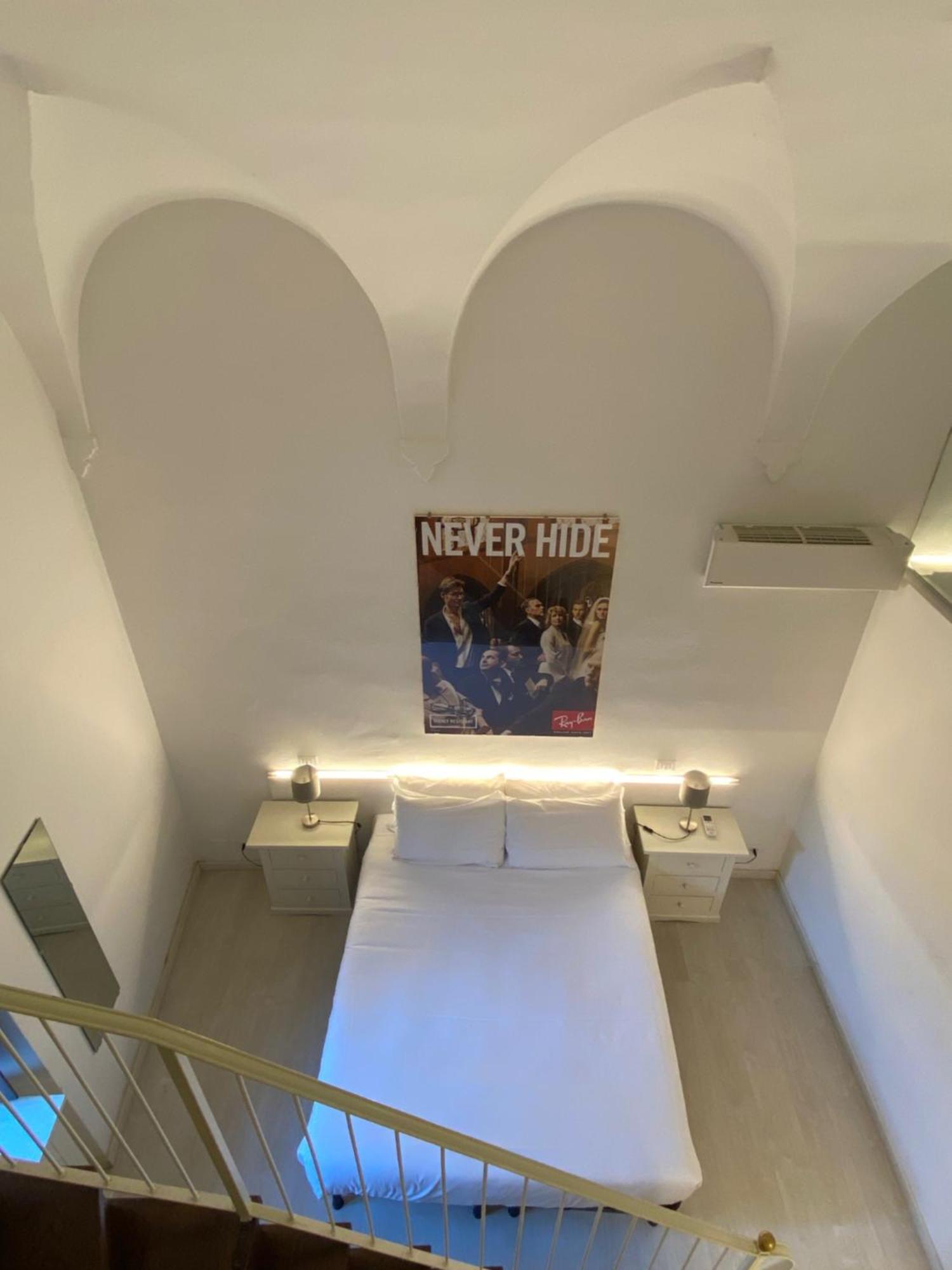 Duomo26 Boutique Apartment Desenzano del Garda Luaran gambar
